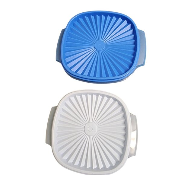 Set Of 2 Tupperware Square Round Bowls With Seals In Blue - Picture 2 of 3